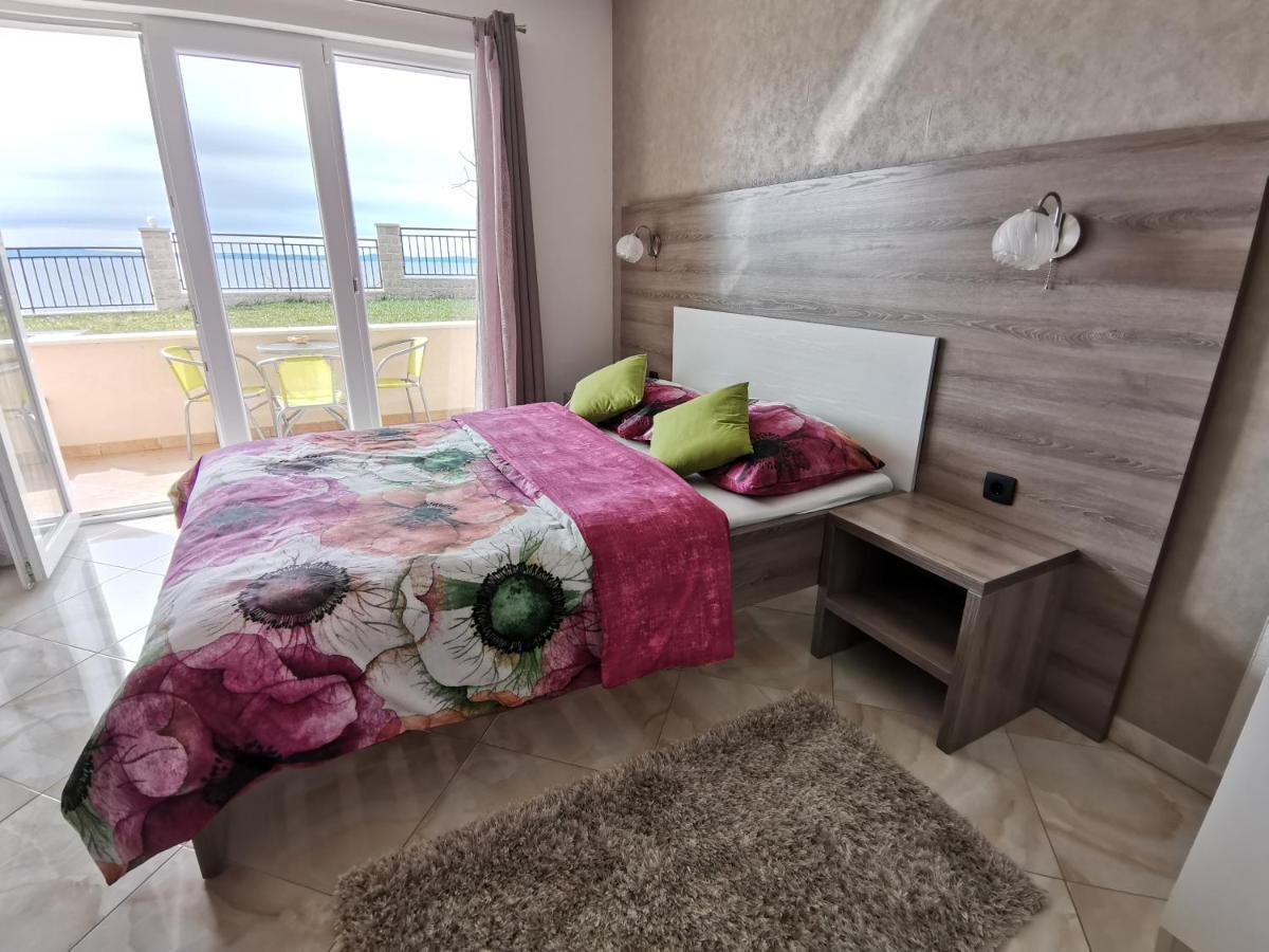 Apartments Rakuljic Подстрана Номер фото