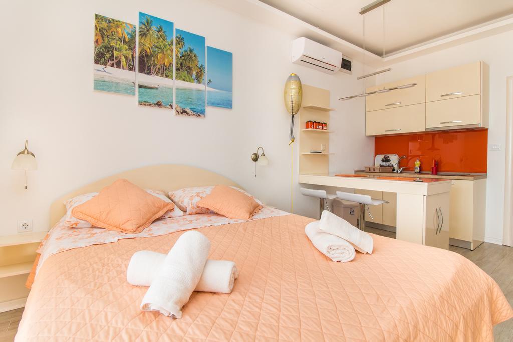 Apartments Rakuljic Подстрана Екстер'єр фото