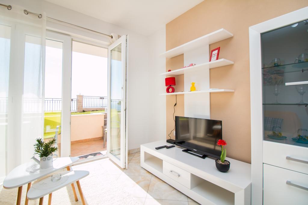 Apartments Rakuljic Подстрана Екстер'єр фото