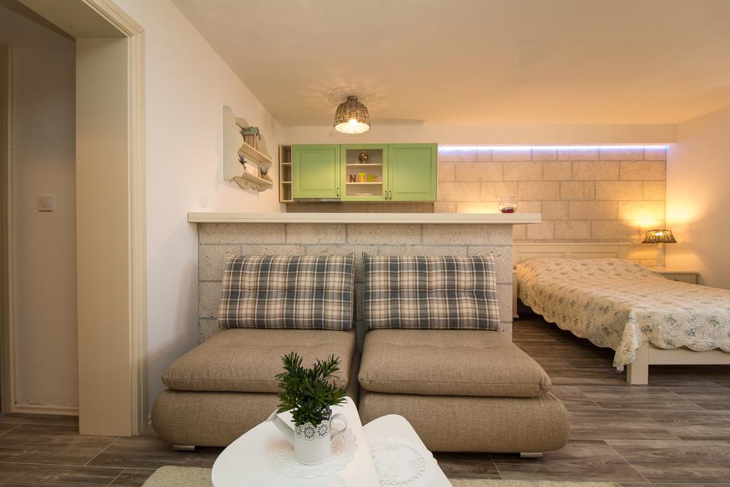 Apartments Rakuljic Подстрана Екстер'єр фото