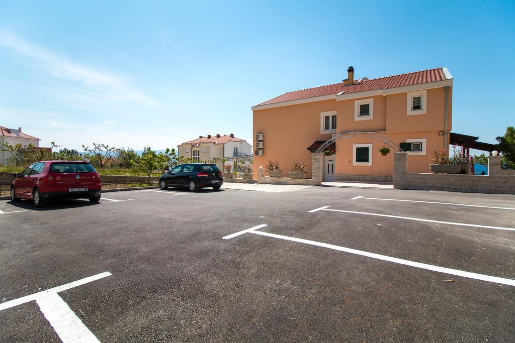 Apartments Rakuljic Подстрана Екстер'єр фото