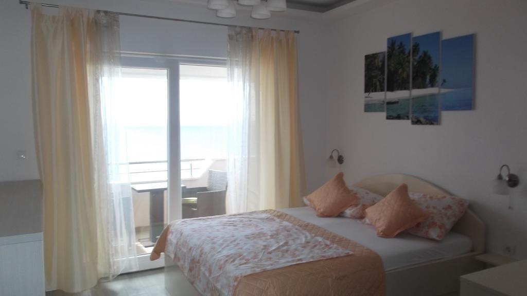 Apartments Rakuljic Подстрана Екстер'єр фото