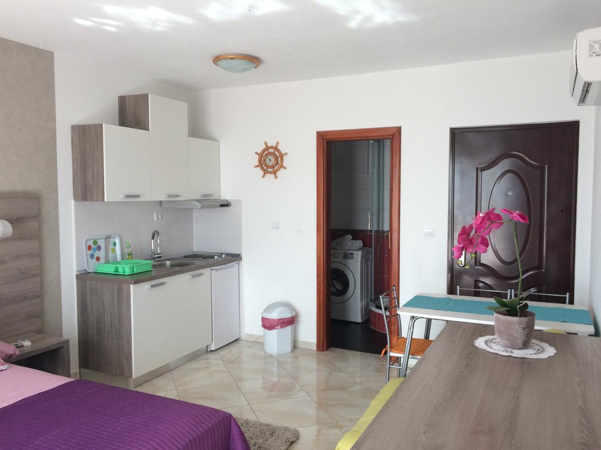 Apartments Rakuljic Подстрана Екстер'єр фото